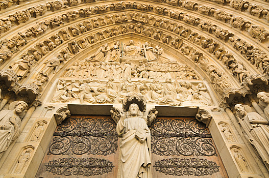 巴黎圣母院细节图片