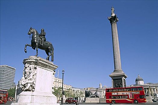 双层巴士,纳尔逊纪念柱,特拉法尔加广场,伦敦,英格兰