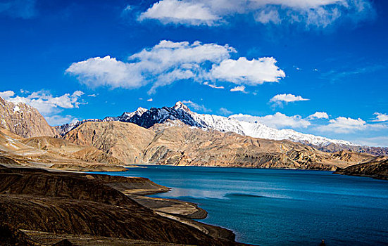 新疆,山脉,湖泊,雪山,蓝天,白云