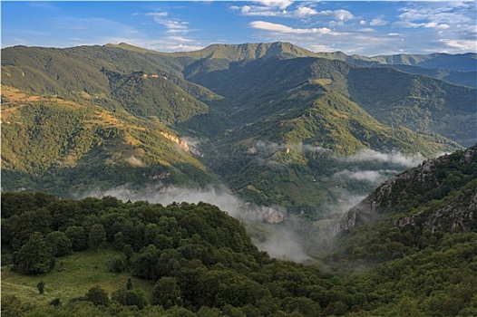 山,罗马尼亚