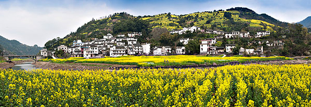 安徽歙县百里山水画廊春天风景