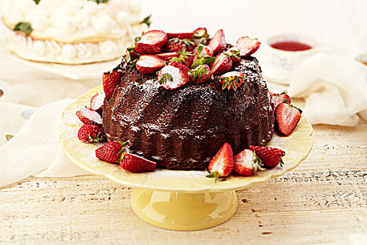 黑森林蛋糕,新鲜,草莓,蛋糕盘