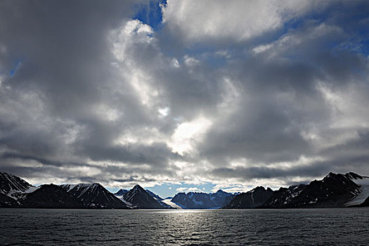 冰河,山峦,斯匹次卑尔根岛,斯瓦尔巴特群岛,挪威