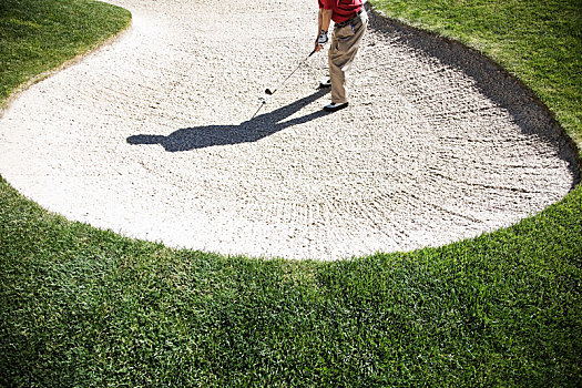 老人,打高尔夫,玩,室外,沙坑,高尔夫球场