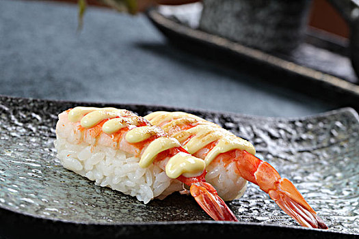 甜虾寿司图片