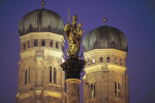 塔,柱子,雕塑,纪念建筑,光亮,夜晚,慕尼黑,巴伐利亚,德国,欧洲