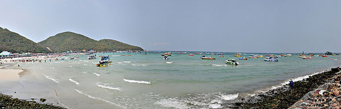 泰国芭堤雅金沙岛海滩