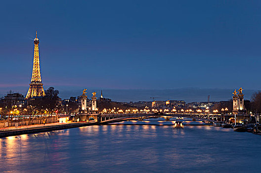 亚历山大三世桥,埃菲尔铁塔,巴黎,法国