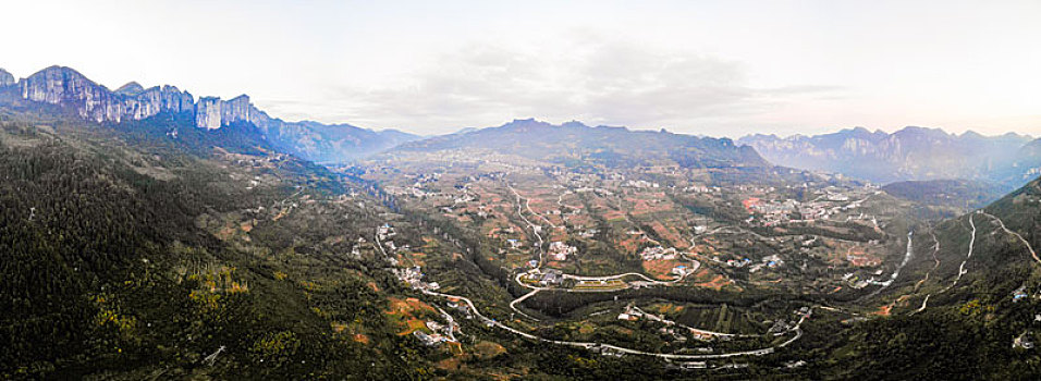 航拍湖北恩施大峡谷云龙地缝景区