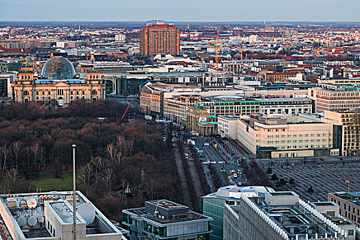 德国,柏林,波兹坦广场,俯视图,德国国会大厦,勃兰登堡门,日落