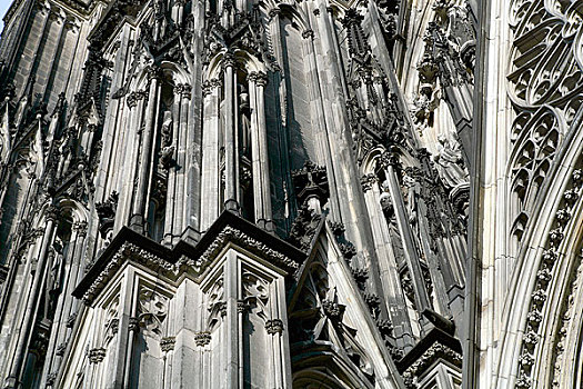 德国科隆教堂上的雕刻