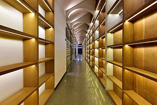 书架走廊