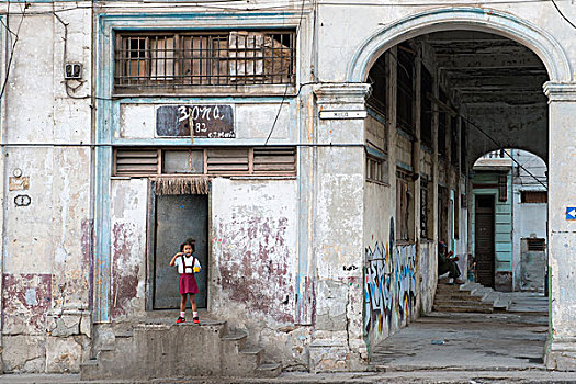 古巴,女孩,户外,荒废,建筑,哈瓦那旧城
