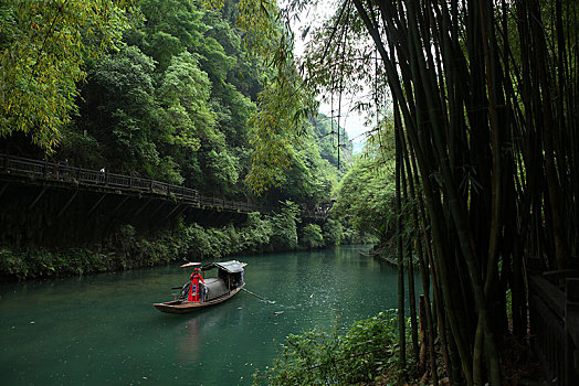 宜昌,三峡人家,长江,运输,航道,民俗,表演,风景,景点,旅游,高山,瀑布,河流,神秘,树木,植被,峡谷,壮观