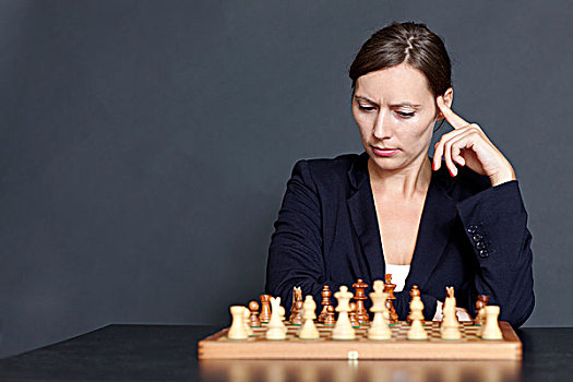 女人,玩,下棋,象征,策略