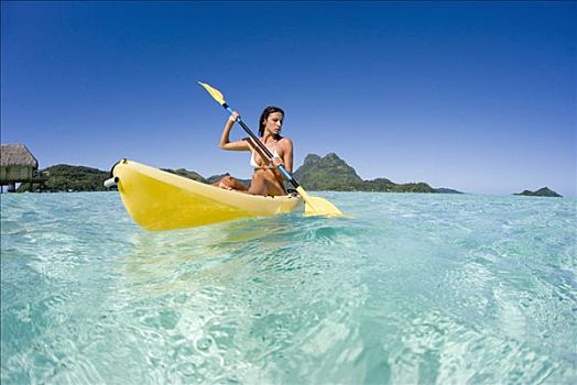 法属玻利尼西亚,波拉岛,女性,皮划艇手,享受,白天,水