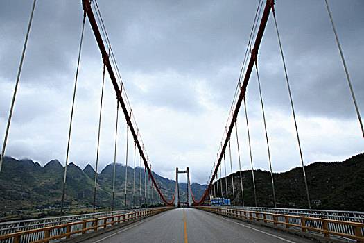 宜良南盘江大桥图片