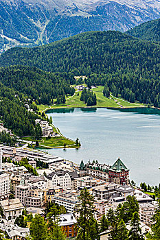 俯视,酒店,木制屋舍,海岸线,湖,圣莫里茨,城镇,围绕,阿尔卑斯山,晴天,春天,瑞士