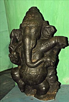 跳舞,象头神迦尼萨,考古博物馆,坦贾武尔,泰米尔纳德邦,印度,12世纪