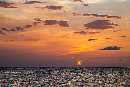 古巴-哈瓦那海上日落