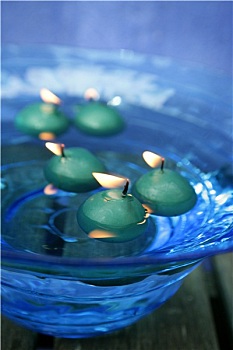 绿色,蜡烛,上方,蓝色,玻璃碗,水
