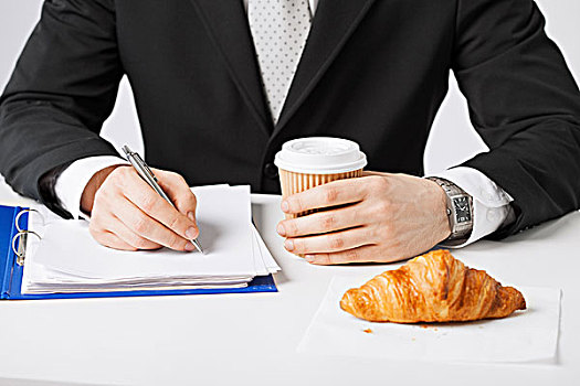 商务人士,咖啡时间,做笔记