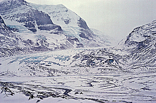 阿萨巴斯卡冰川,冰原大道,碧玉国家公园,艾伯塔省,加拿大