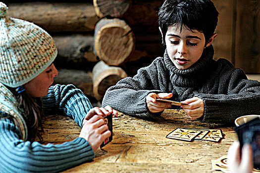 两个,玩耍,孩子,纸牌