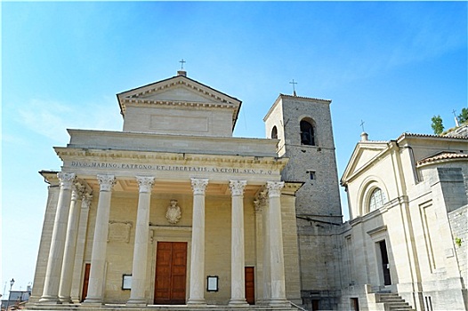 圣马力诺,大教堂