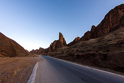 甘南山区景色,道路风光