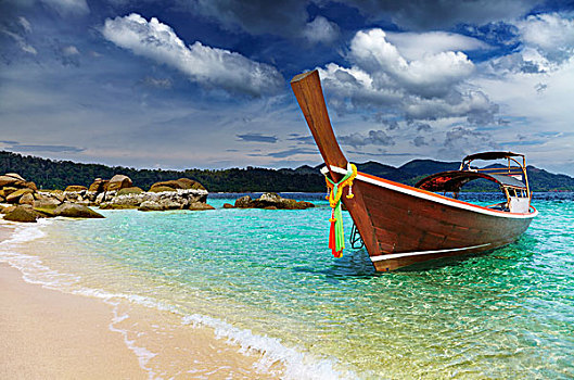长尾船,热带沙滩,安达曼海,泰国