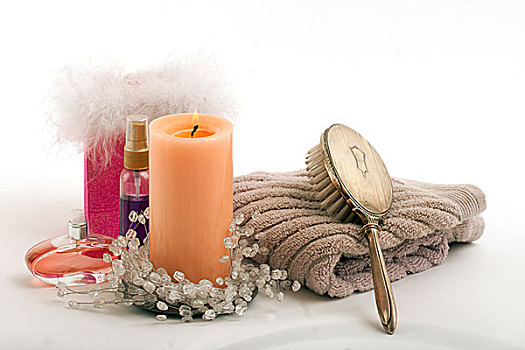 蜡烛,香水,膏液,毛巾,梳子,水疗