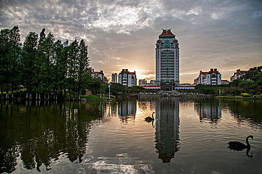 福建厦门市厦门大学,思明校区,校园湖畔