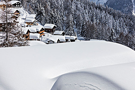雪,木头,特色,山,小屋,贝特默阿尔卑,地区,瓦莱州,瑞士,欧洲