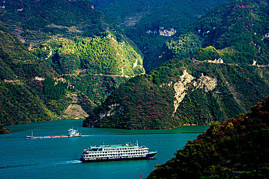 长江三峡西陵峡游船