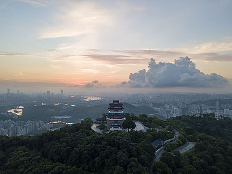 航拍清晨时分的惠州高榜山景区挂榜阁风光