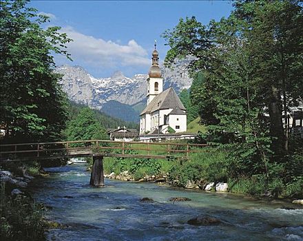 小河,教堂,靠近,拉姆绍,贝希特斯加登地区,山峦,阿尔卑斯山,巴伐利亚,德国,欧洲,乡村,田园