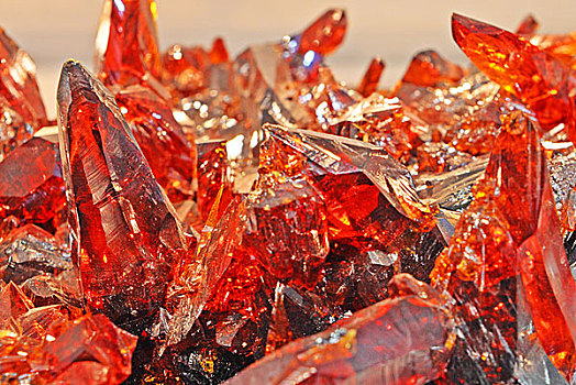 红锌矿晶簇