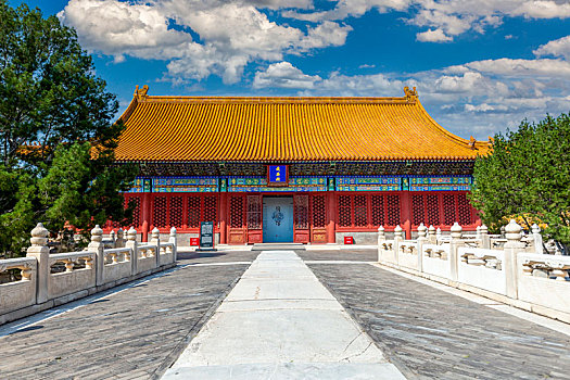北京故宫两翼建筑武英殿