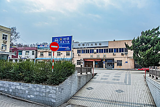 江苏省南京市中华门火车站建筑环境景观