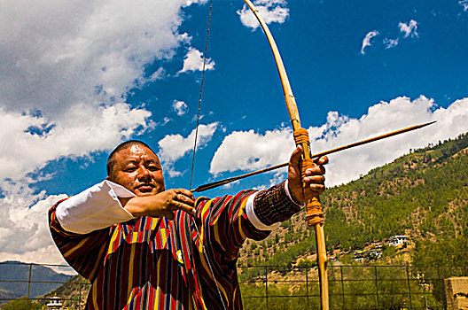 传统,衣服,男人,练习,射箭,廷布,不丹