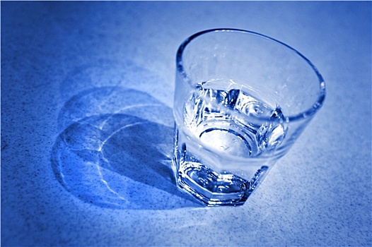 水杯,蓝色色调