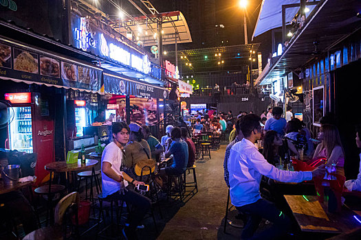柬埔寨,金边,喷气式飞机,容器,现代,酒吧,娱乐区,夜生活