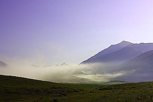 美丽峰日出