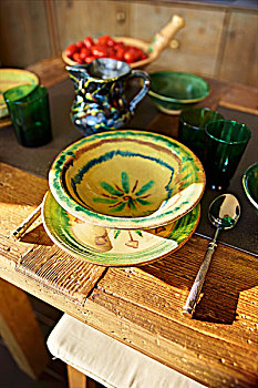 餐具摆放,涂绘,陶瓷,绿色,广口容器,乡村,木桌子