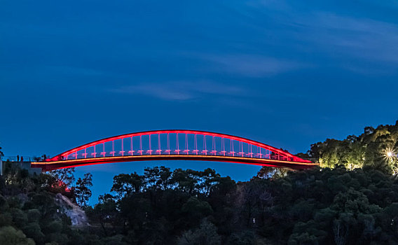 福建省福州市金鸡山夜晚飞虹桥梁建筑环境景观