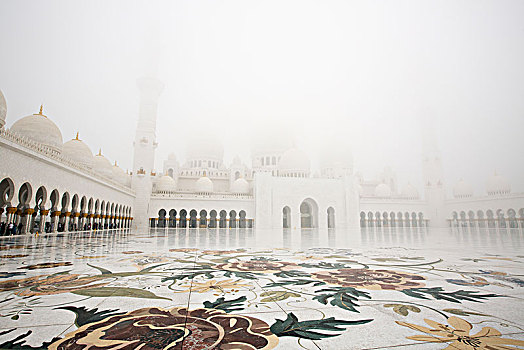 清真寺,雾