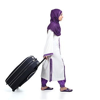 穆斯林,移民,女人,戴着,头巾,走,手提箱