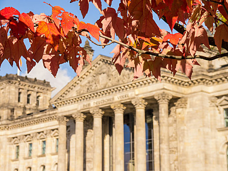德国联邦议院,秋天