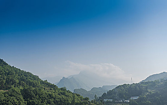 神农架群山